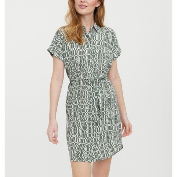 Vero Moda Dresses & Skirts - Vero Moda shirt dress